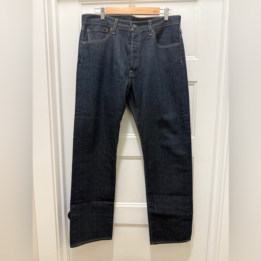 Levi’s 501 Original Fit Jeans – Classic Dark Wash
